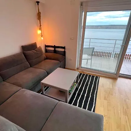 Apartament In 44637